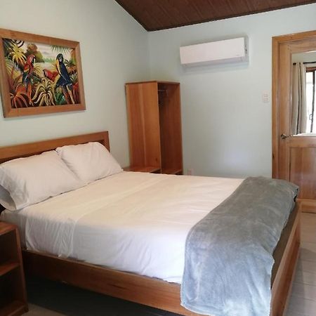 Playa Blanca Macaw Hotel Conte Exterior photo