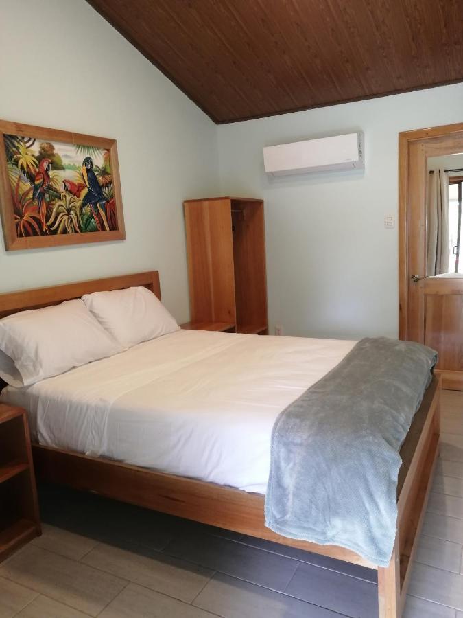Playa Blanca Macaw Hotel Conte Exterior photo